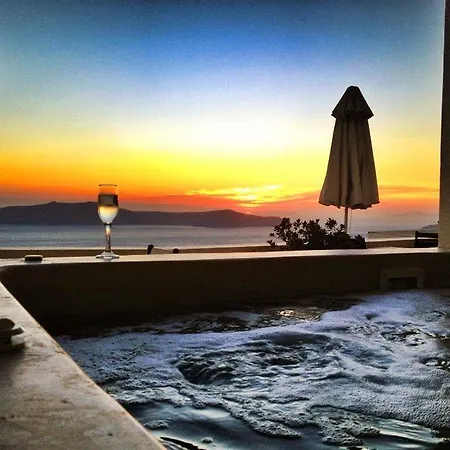 Hotel 112 Cliff Fira (Santorini)