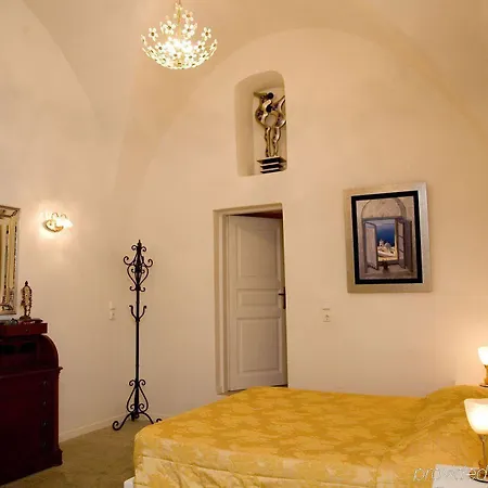 112 Cliff 3* Тира