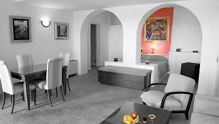 Adamis Majesty Hotel 3*