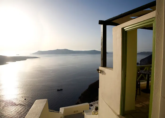 112 Cliff Fira (Santorini)