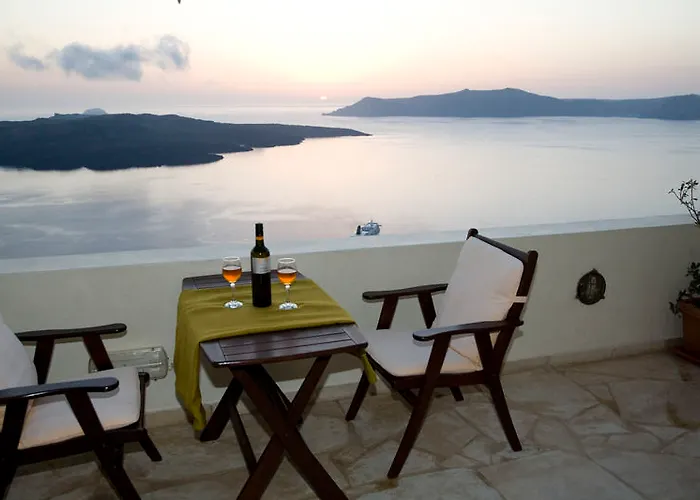 112 Cliff Fira (Santorini)