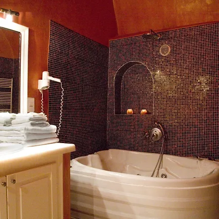Hotel Adamis Majesty 3*