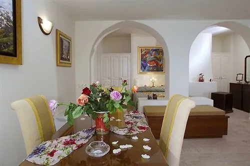 فندق 112 Cliff ثيرا