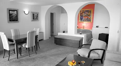 112 Cliff فندق 3*